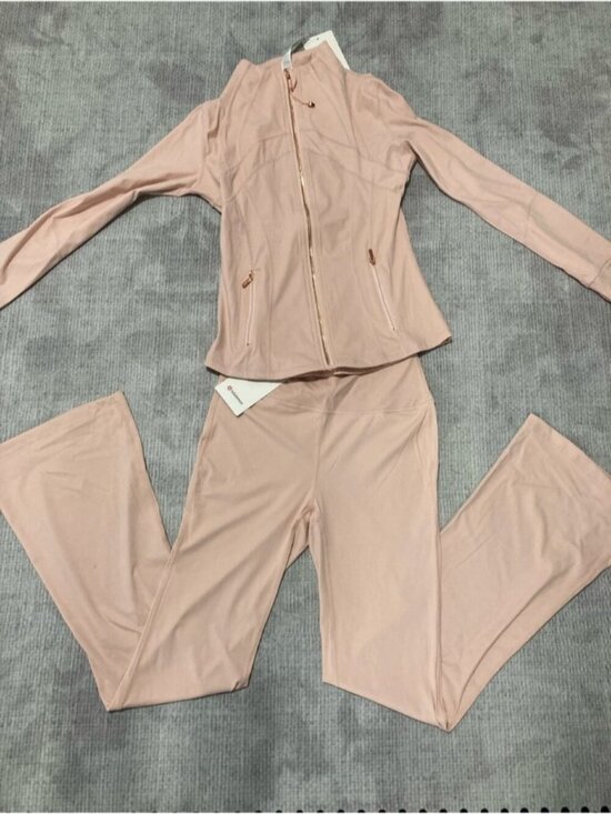 lululemon athletica Jackets & Blazers - lululemon athletica Rose Blush Zip Jacket